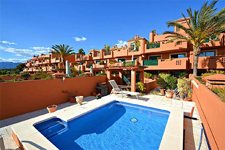 Beautiful Middle floor Apartment for sale Saint Andrews | Cabopino Marbella main pic